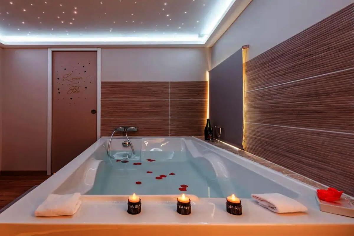 Studio Love Room Spa Baignoire Double La Ciotat Centre Port Exterior foto
